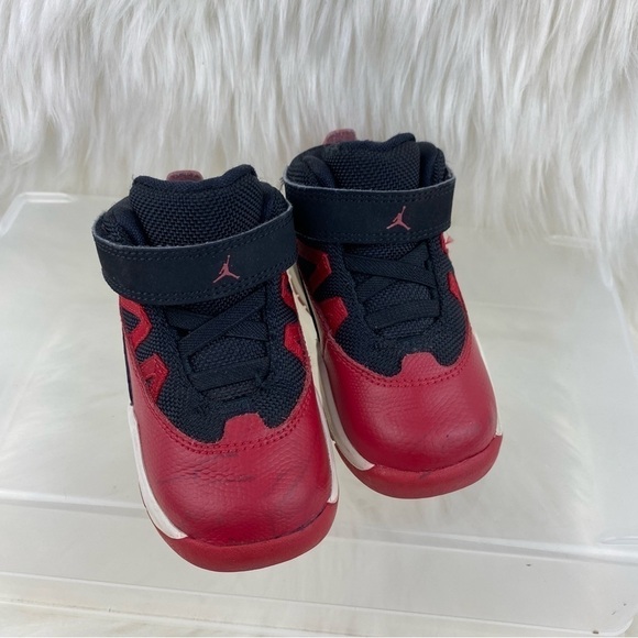 JORDAN SNEAKERS - Picture 1 of 8